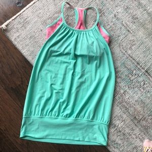 Lululemon top